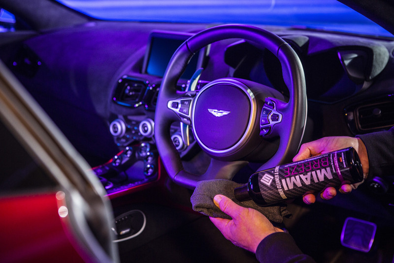 Lederreiniger und Conditioner